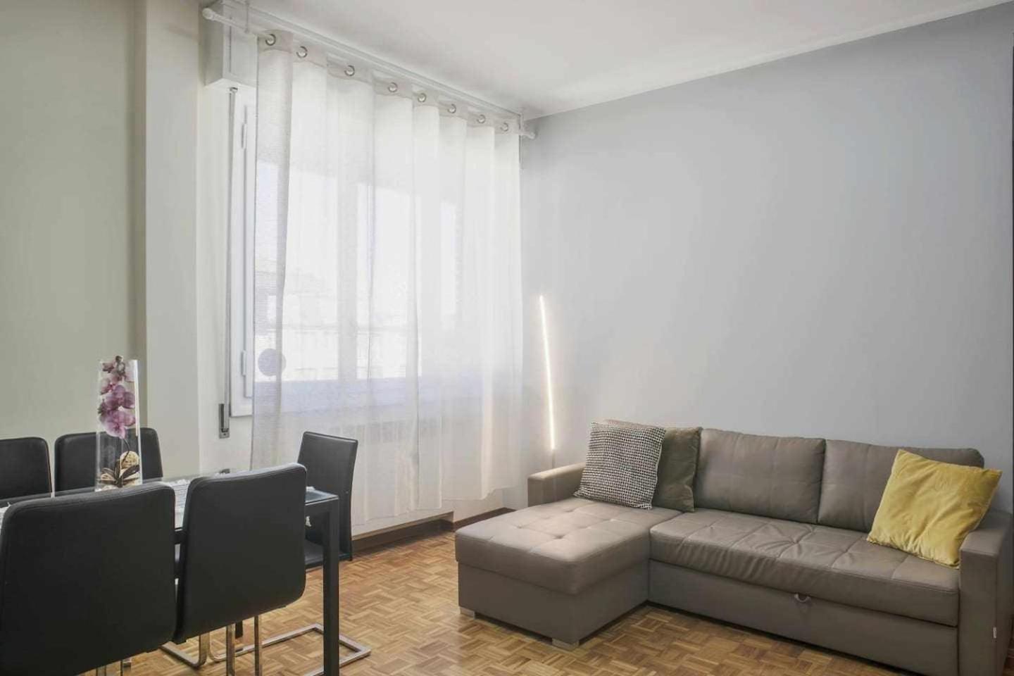 Suite La Montagnola Park 200M Stazione Centrale بولونيا المظهر الخارجي الصورة